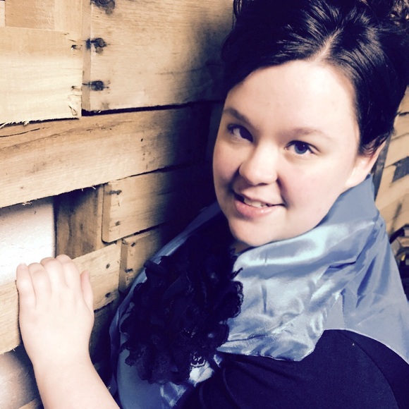 Meet your Posher, Ashley - Picture 1 of 1